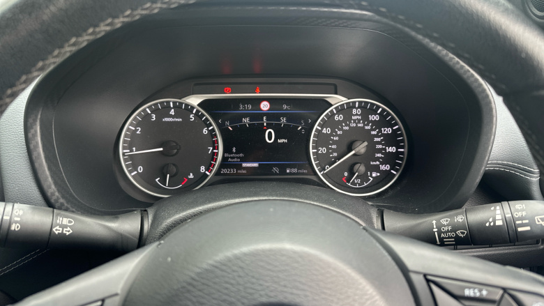 Nissan Juke 1.0 DiG-T 114 Tekna 5dr Petrol Hatchback